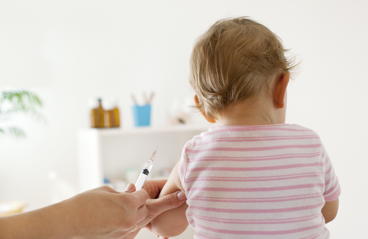 Έξαρση κοκκύτη και ιλαράς στην Ελλάδα: Ποιοι πρέπει να εμβολιαστούν