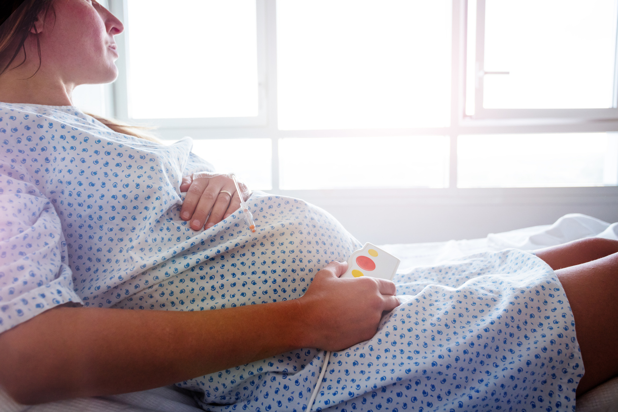 Αδιανόητο περιστατικό: Σε νοσοκομείο της Πράγας μπερδεύτηκαν... κι έκαναν άμβλωση σε έγκυο χωρίς να το θέλει!