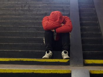 "Άρχισα να φωνάζω και αμέσως έφυγαν από το δωμάτιο": Όσα είπε ο 15χρονος μετά τη σεξουαλική κακοποίηση σε εκδρομή στα Ιωάννινα